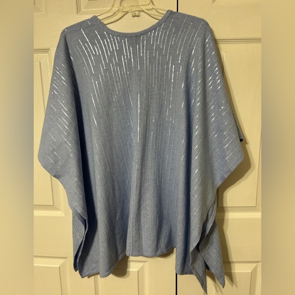 CHICO’S Blue Sequin Cashmere Blend Ruana Sweater Wrap NWT Women’s Size L/XL - Picture 4 of 6
